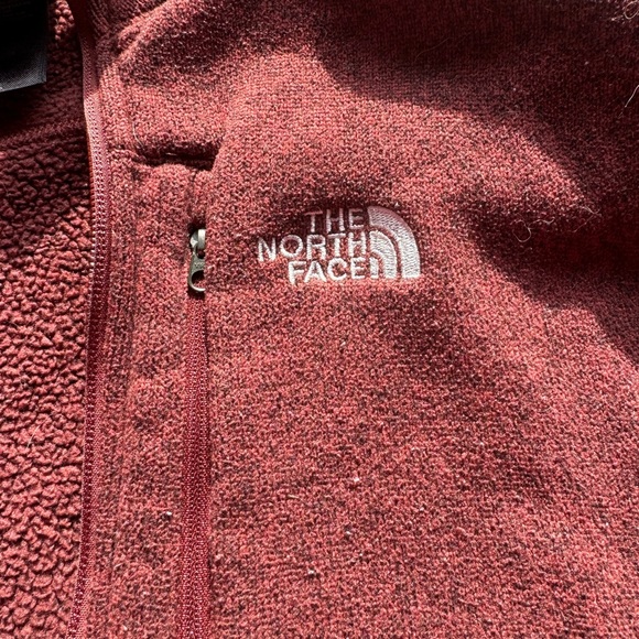 The North Face Gordon Lyons 1/4 Zip Fleece Pullover - Picture 3 of 8